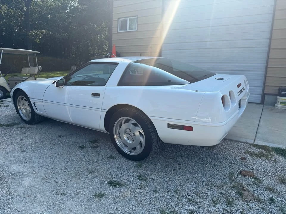 1996 Chevrolet Corvette C4 - Image 3 of 13