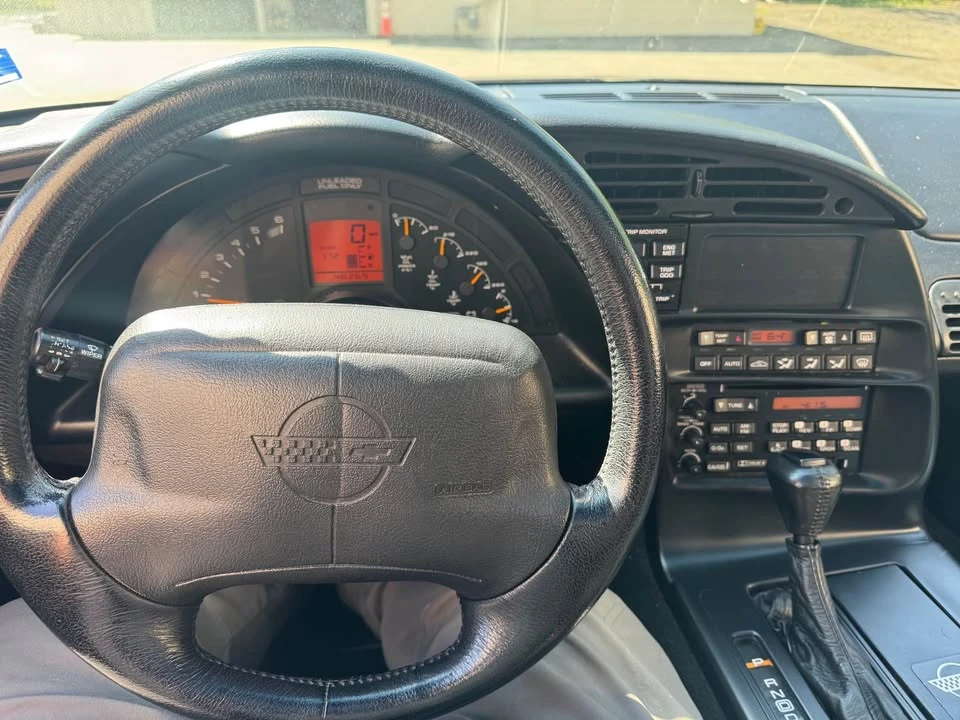 1996 Chevrolet Corvette C4 - Image 8 of 13