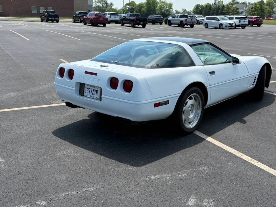 1996 Chevrolet Corvette C4 - Image 3 of 21