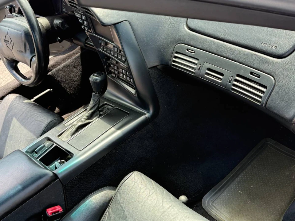 1996 Chevrolet Corvette C4 - Image 16 of 21