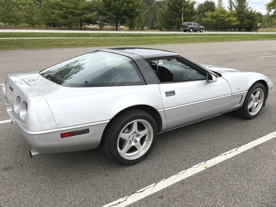 1996 Chevrolet Corvette C4 - Image 4 of 31