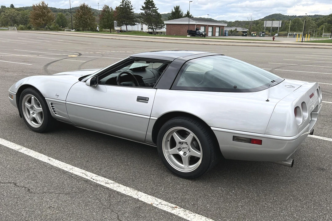 1996 Chevrolet Corvette C4 - Image 3 of 31