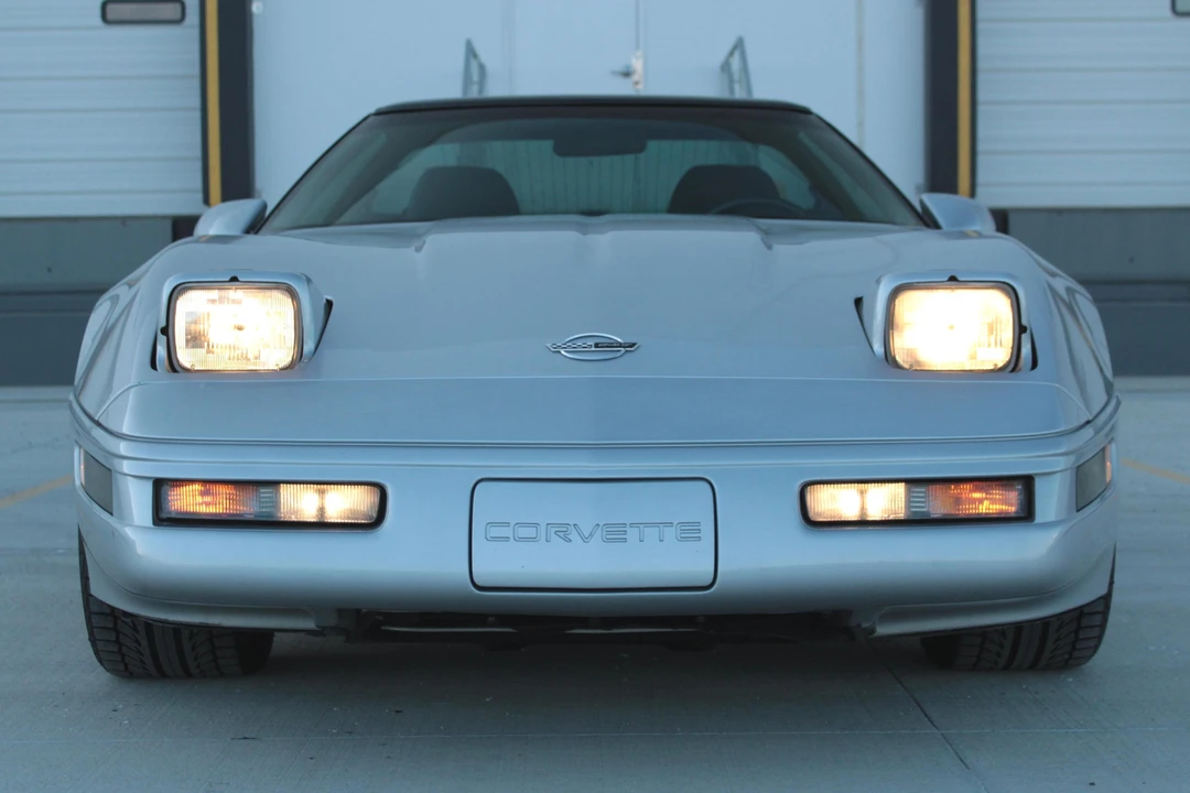 1996 Chevrolet Corvette C4 - Image 2 of 21