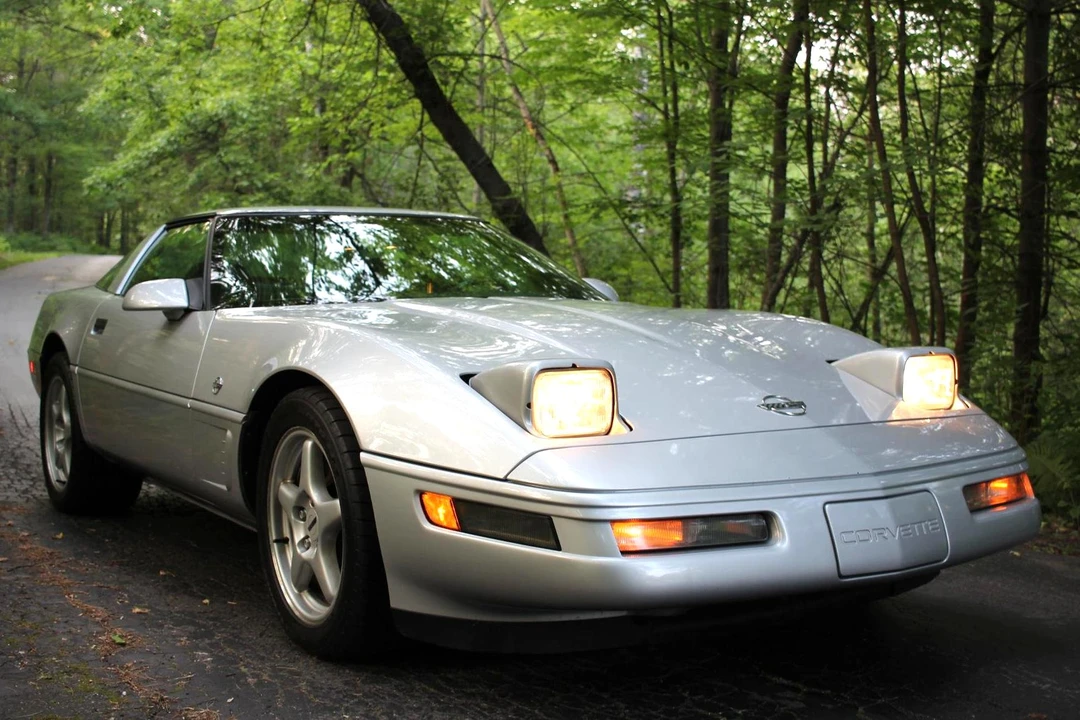 1996 Chevrolet Corvette C4 - Image 2 of 7