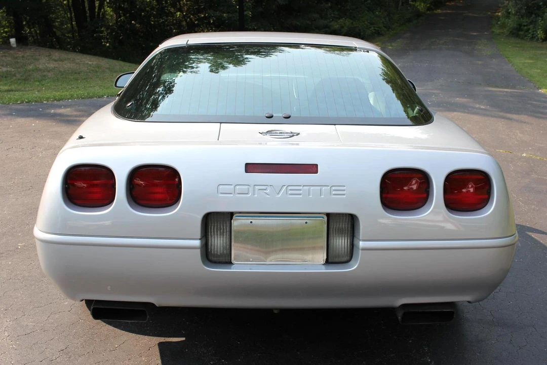 1996 Chevrolet Corvette C4 - Image 5 of 7