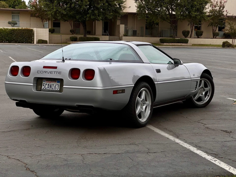 1996 Chevrolet Corvette C4 - Image 8 of 31