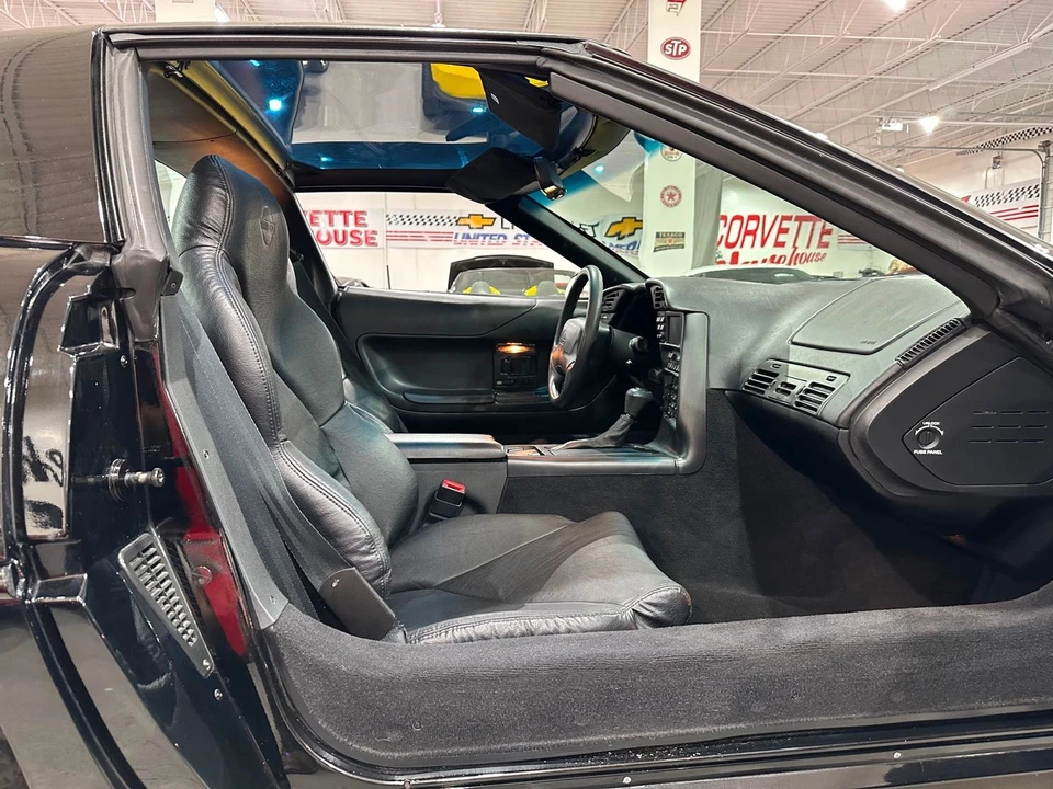 1996 Chevrolet Corvette C4 - Image 11 of 21