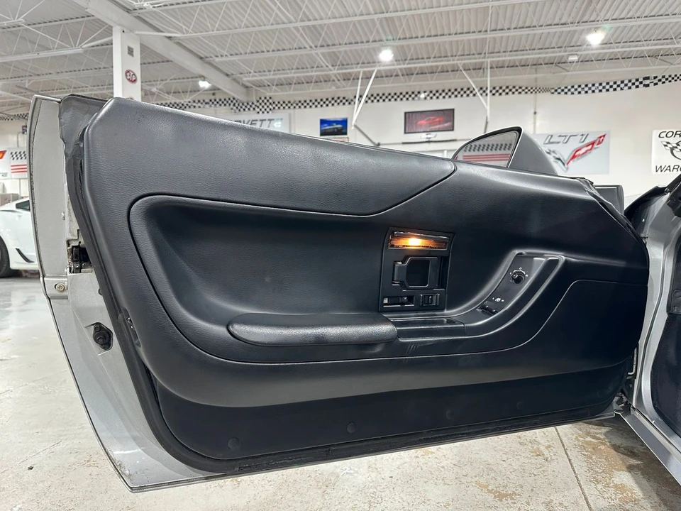 1996 Chevrolet Corvette - Image 13 of 21