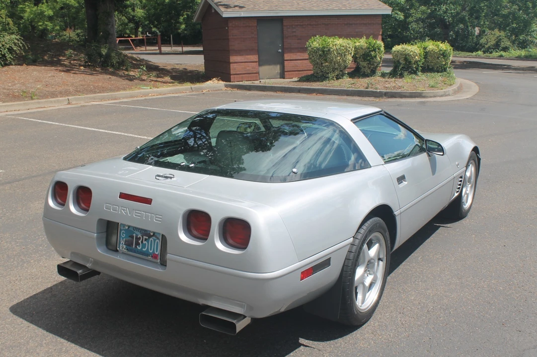 1996 Chevrolet Corvette C4 - Image 3 of 13