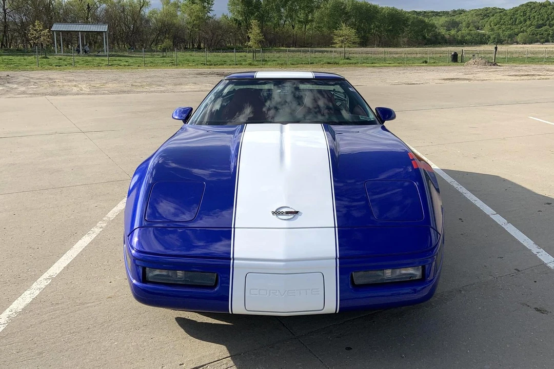 1996 Chevrolet Corvette C4 - Image 2 of 31