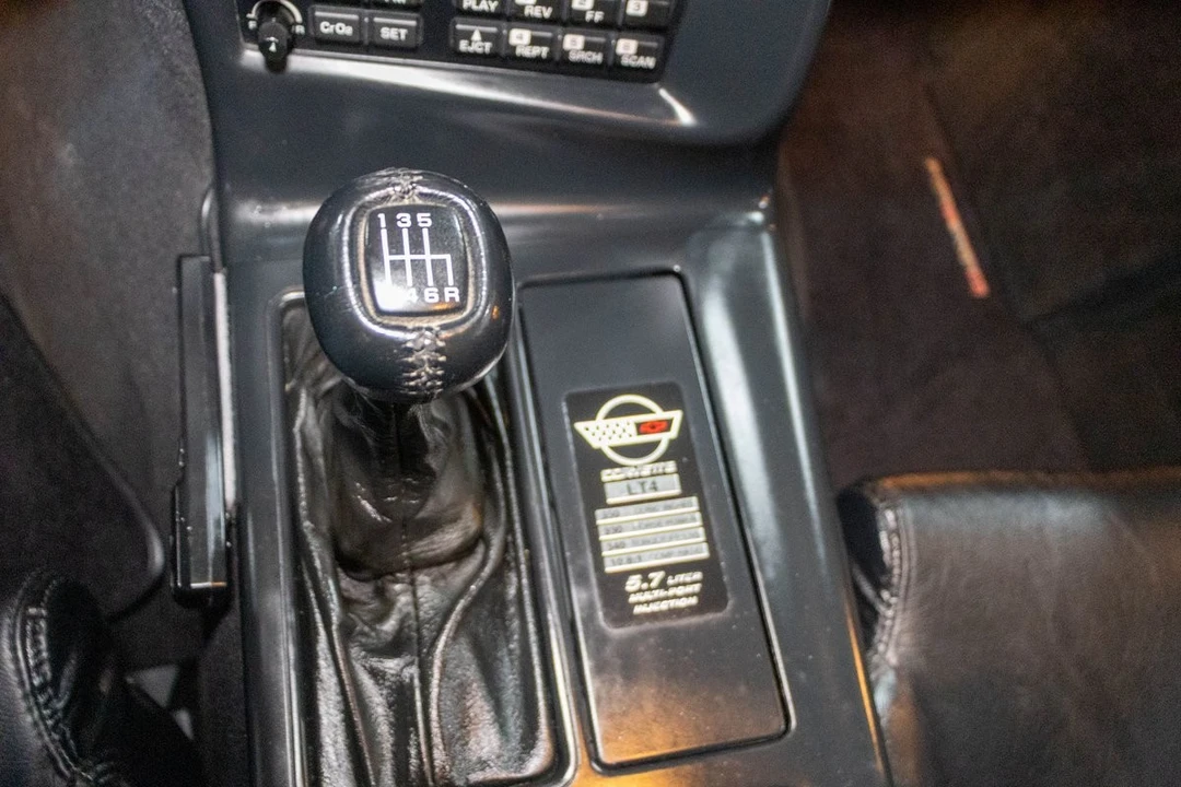 1996 Chevrolet Corvette C4 - Image 14 of 21