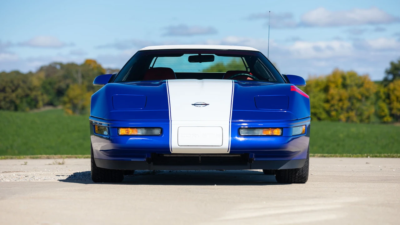 1996 Chevrolet Corvette C4 - Image 15 of 30