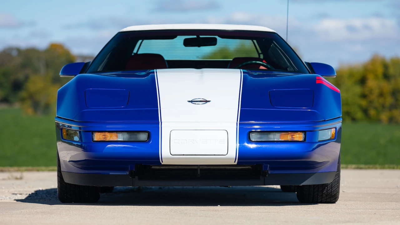 1996 Chevrolet Corvette C4 - Image 29 of 30