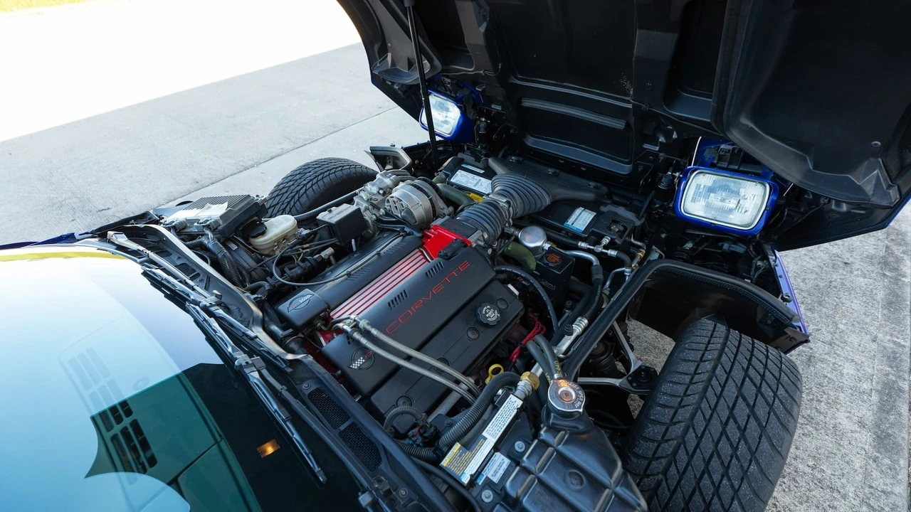 1996 Chevrolet Corvette C4 - Image 7 of 30