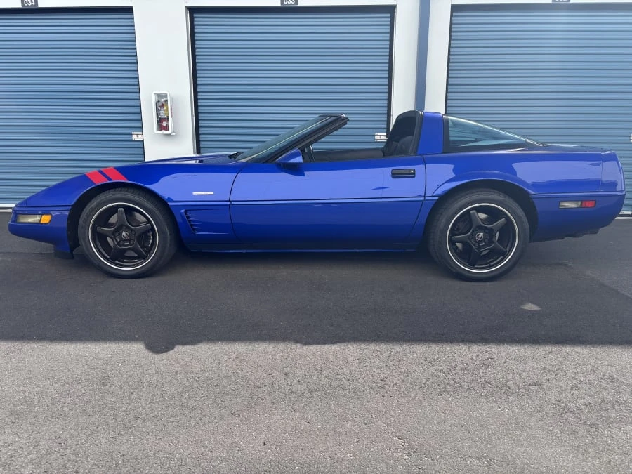1996 Chevrolet Corvette C4 - Image 2 of 31