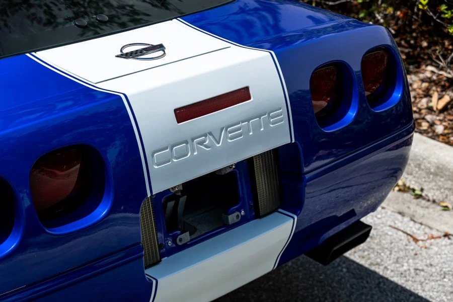 1996 Chevrolet Corvette C4 - Image 16 of 31
