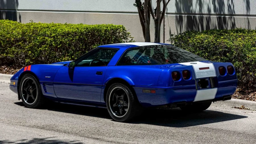1996 Chevrolet Corvette C4 - Image 2 of 31