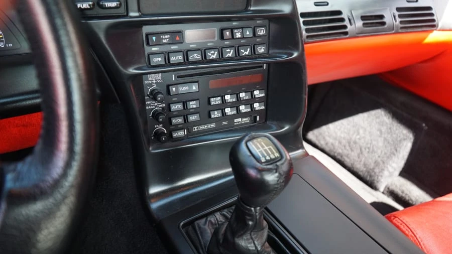 1996 Chevrolet Corvette C4 - Image 28 of 31
