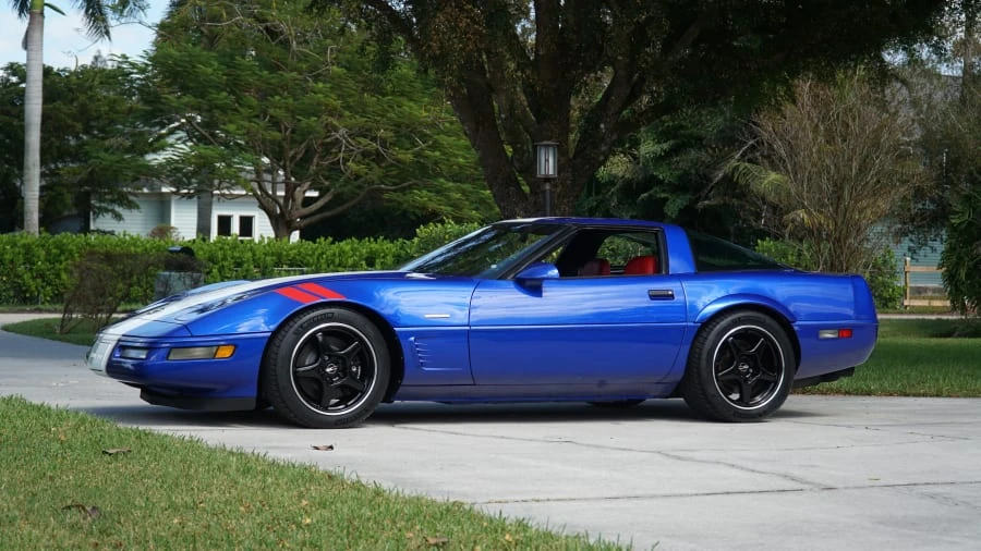1996 Chevrolet Corvette C4 - Image 2 of 31
