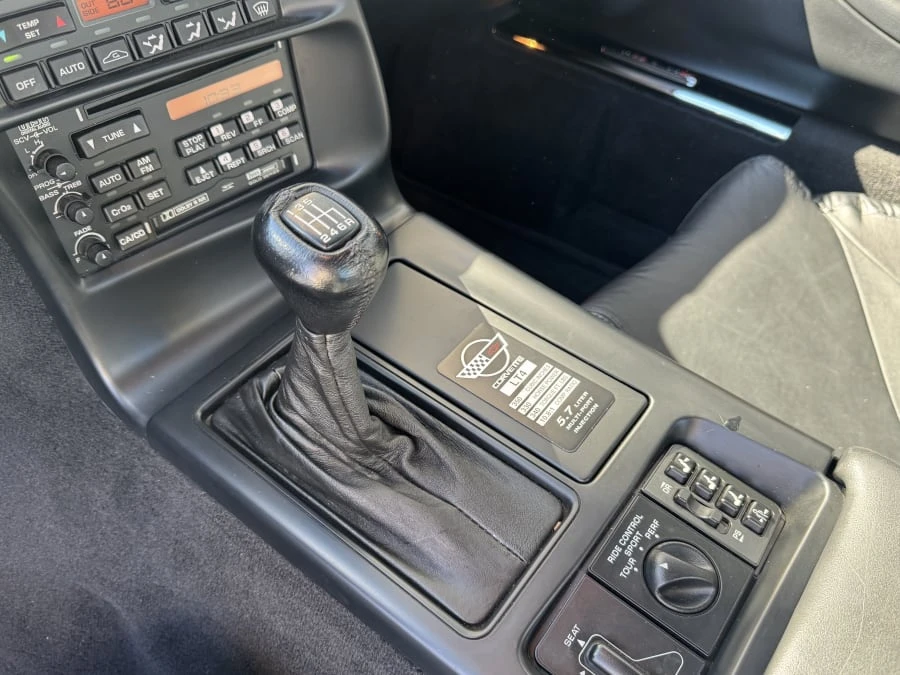 1996 Chevrolet Corvette C4 - Image 10 of 12