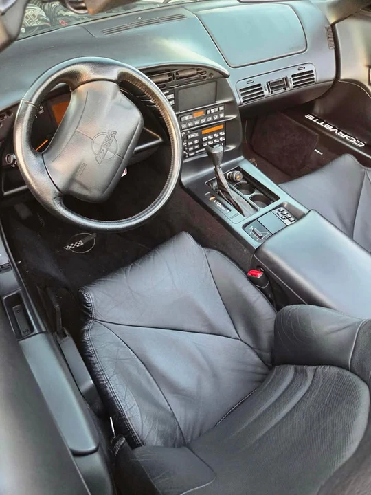 1996 Chevrolet Corvette C4 - Image 14 of 17