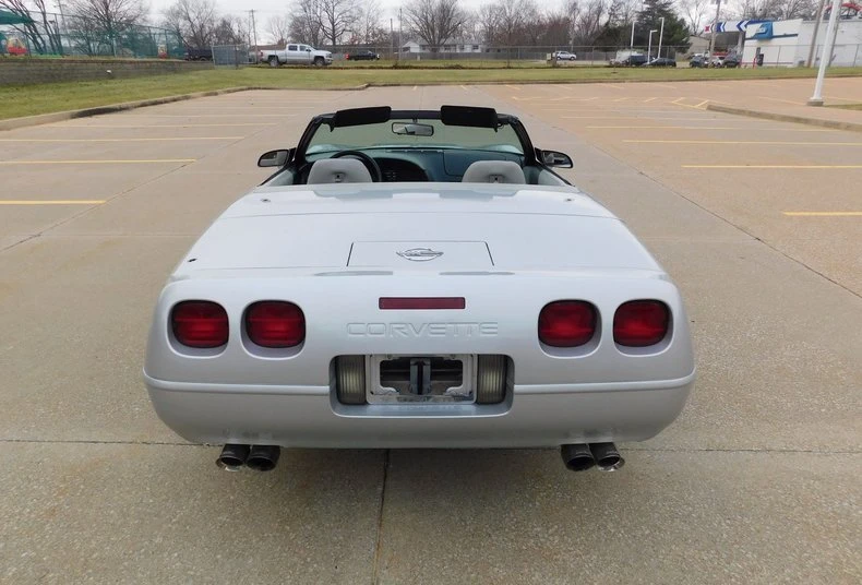 1996 Chevrolet Corvette C4 - Image 17 of 31