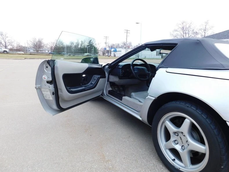 1996 Chevrolet Corvette C4 - Image 24 of 31