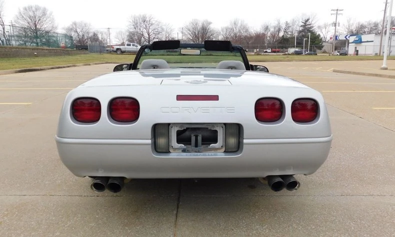 1996 Chevrolet Corvette C4 - Image 18 of 31