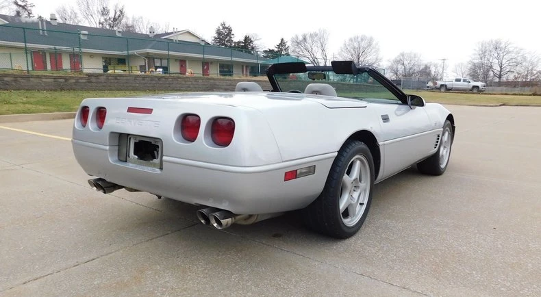 1996 Chevrolet Corvette C4 - Image 16 of 31