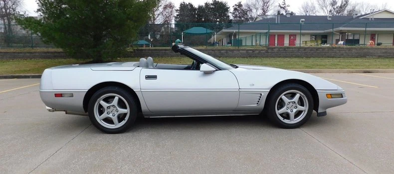 1996 Chevrolet Corvette C4 - Image 14 of 31