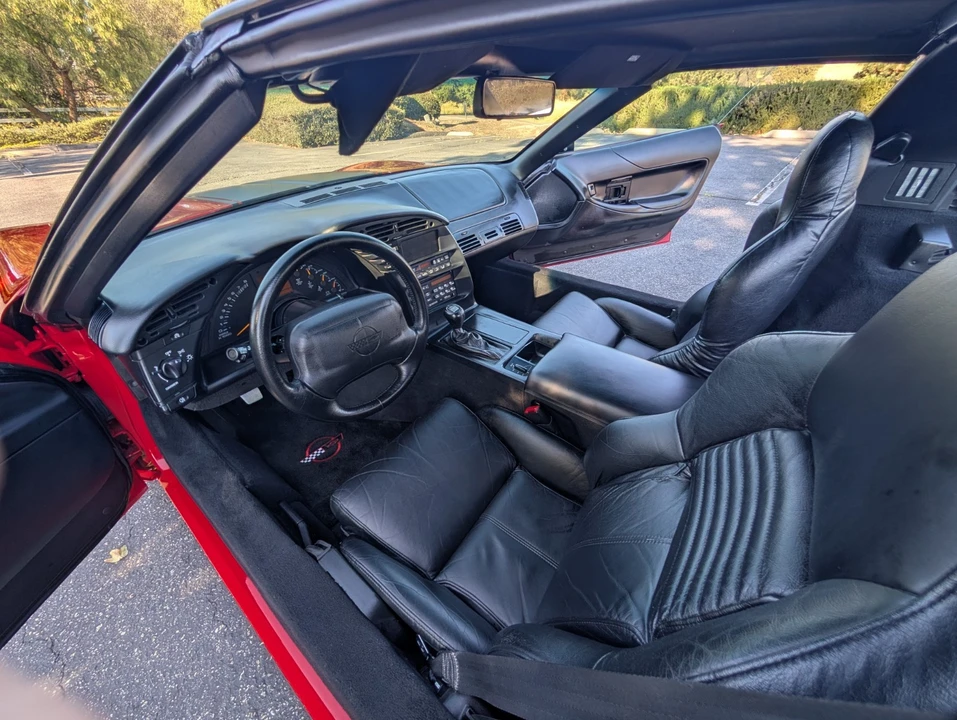 1996 Chevrolet Corvette C4 - Image 24 of 31