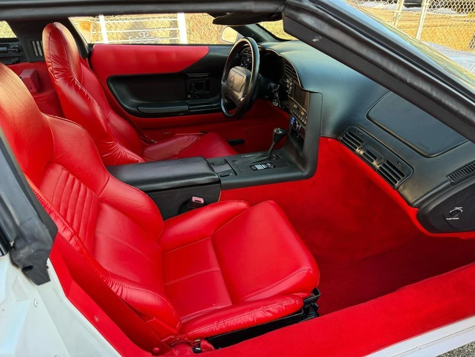 1996 Chevrolet Corvette C4 - Image 13 of 20