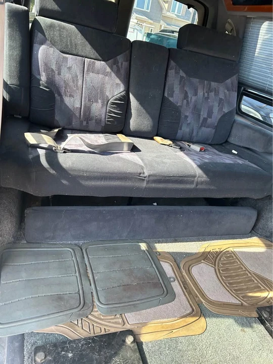 1996 Chevrolet G-Series Van - Image 9 of 12
