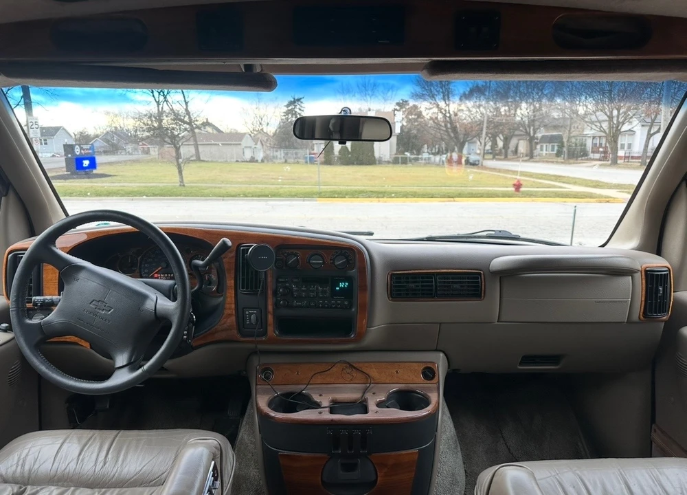 1996 Chevrolet G-Series Van - Image 15 of 16