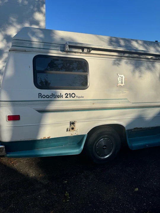 1996 Chevrolet G-Series Van - Image 3 of 15