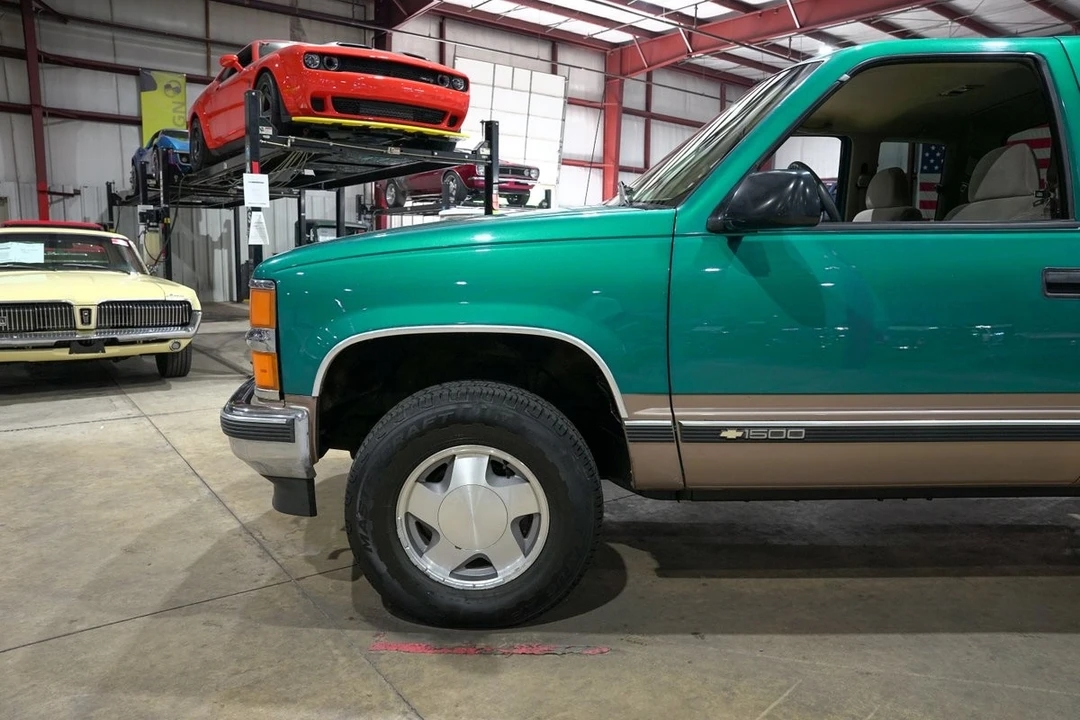 1996 Chevrolet C/K 4th Gen - Image 3 of 31