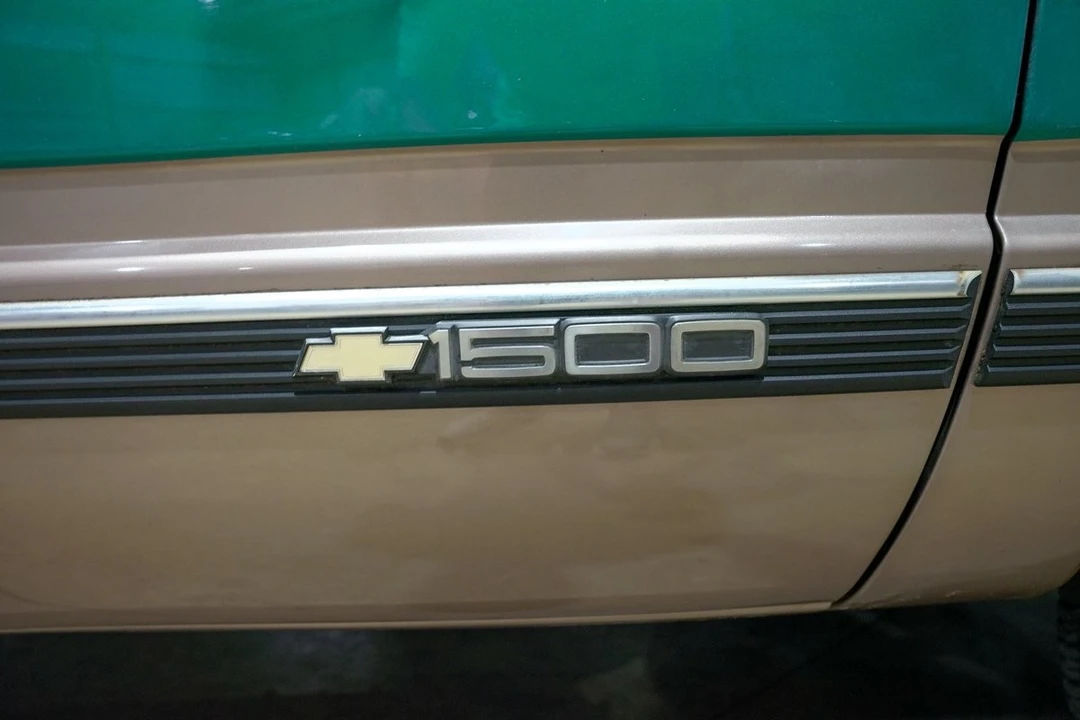 1996 Chevrolet C/K 4th Gen - Image 26 of 31