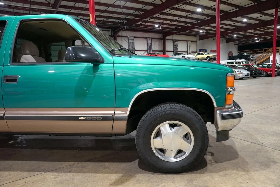 1996 Chevrolet C/K 4th Gen - Image 11 of 31
