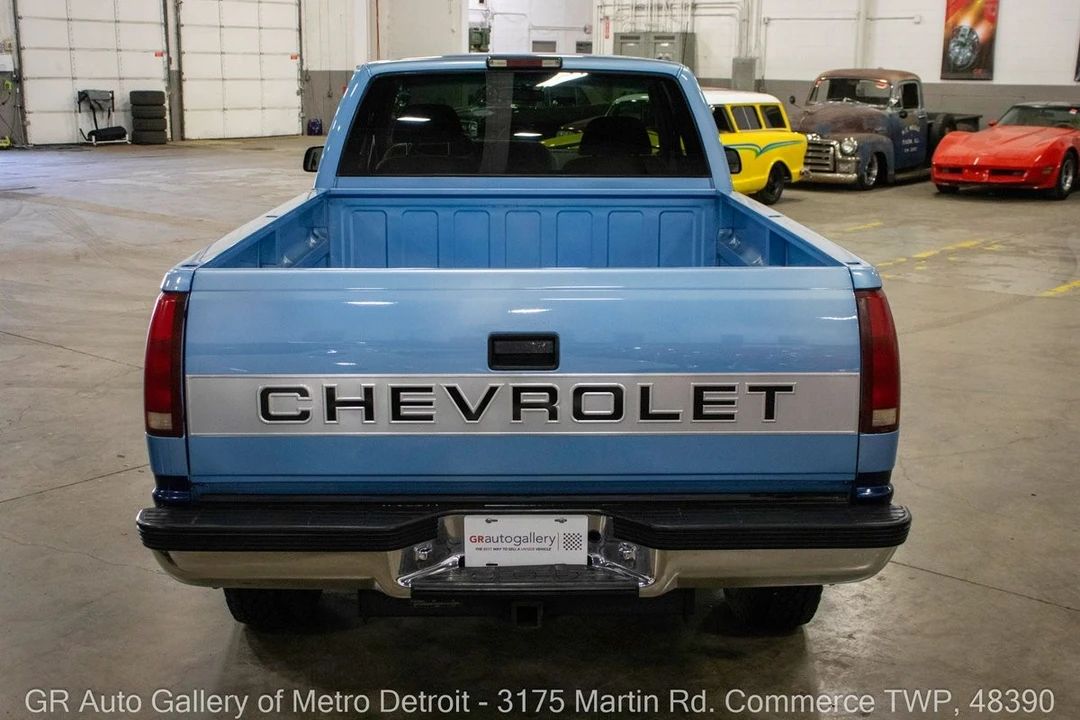1996 Chevrolet C/K 4th Gen - Image 5 of 31