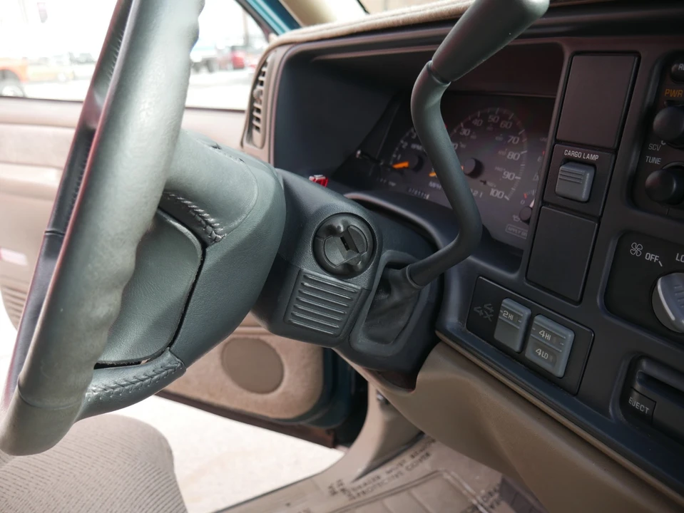 1996 Chevrolet C/K 4th Gen - Image 28 of 31