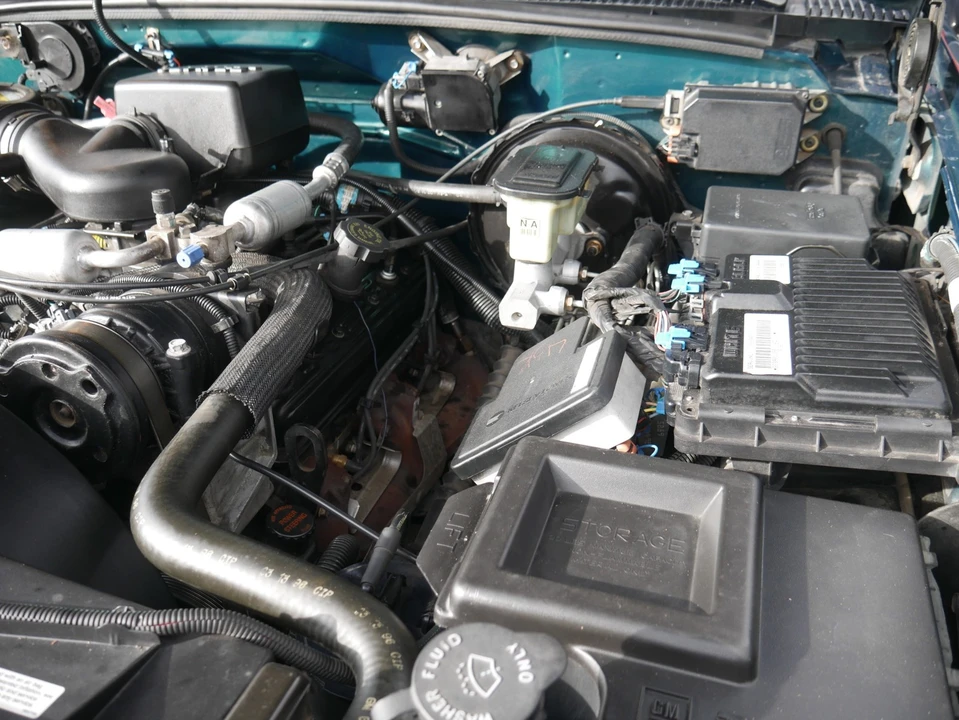 1996 Chevrolet C/K 4th Gen - Image 9 of 31