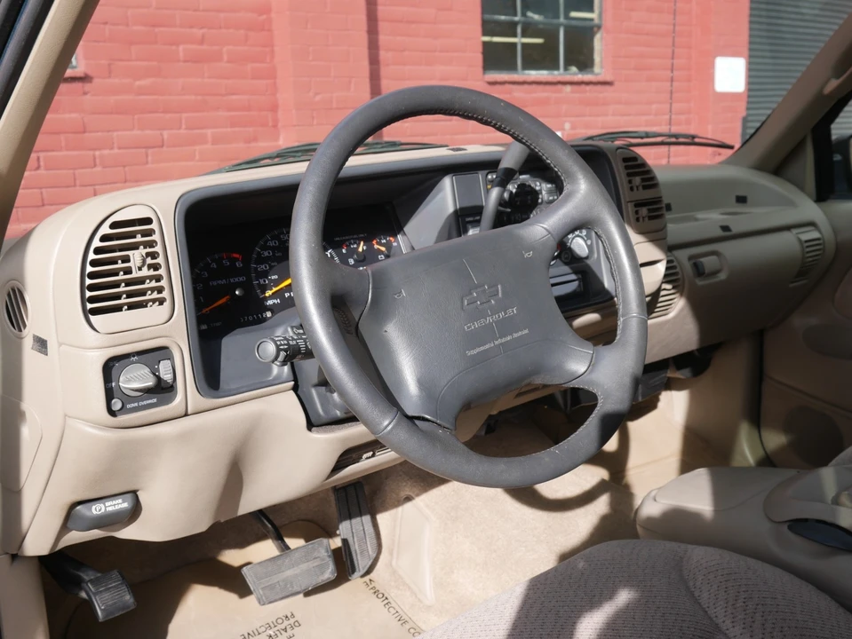 1996 Chevrolet C/K 4th Gen - Image 27 of 31
