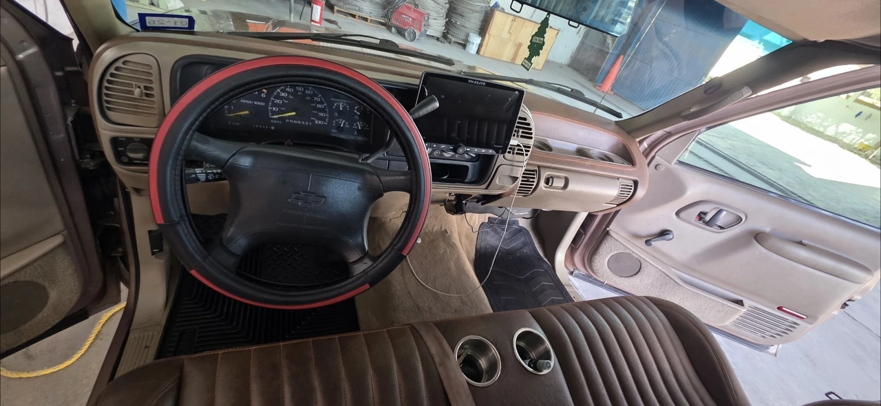 1996 Chevrolet C/K 4th Gen - Image 4 of 17
