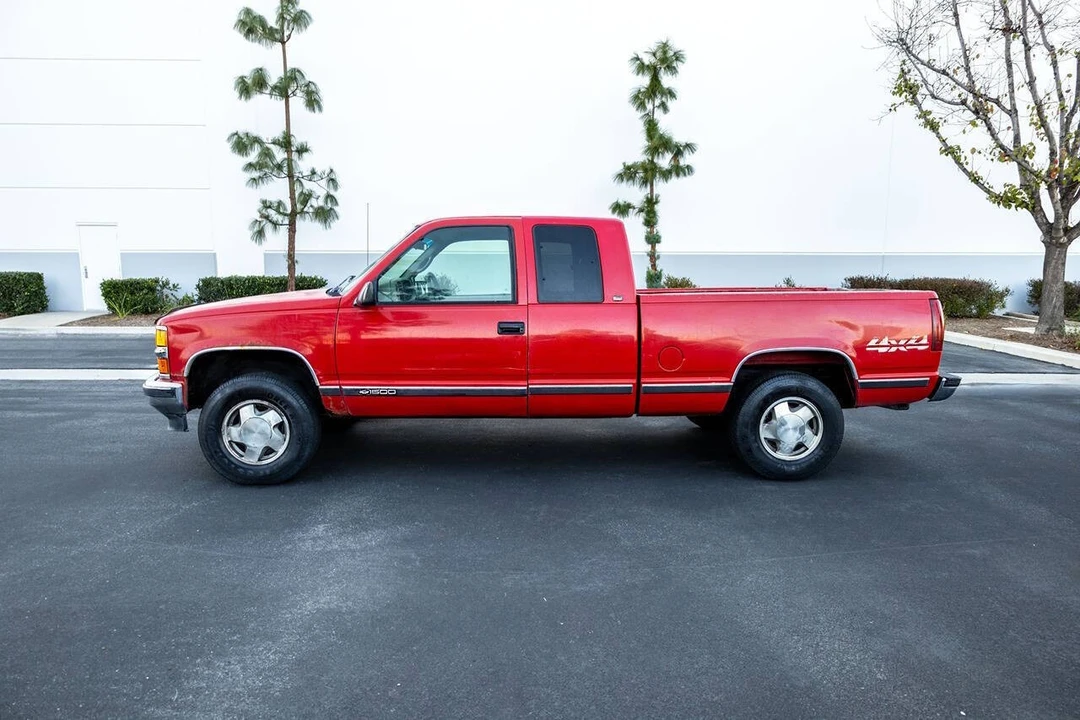 1996 Chevrolet C/K 4th Gen - Image 4 of 21