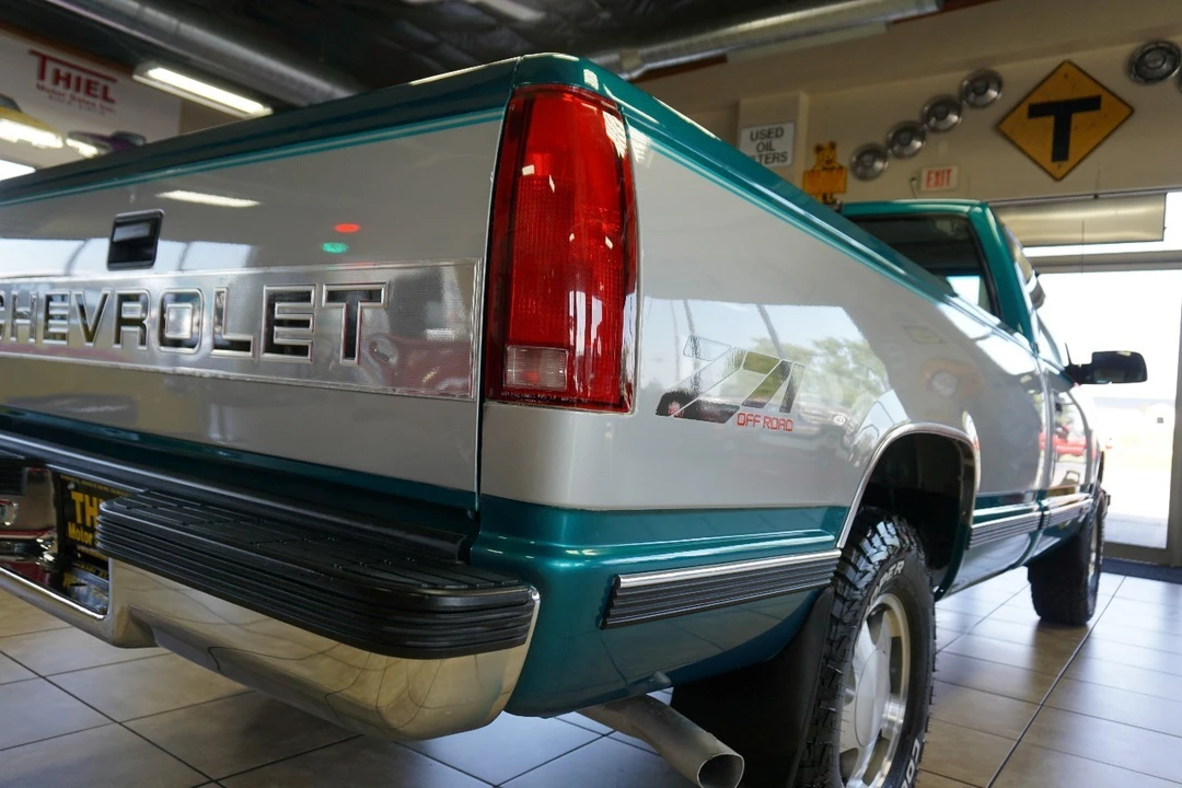1996 Chevrolet C/K 4th Gen - Image 18 of 21