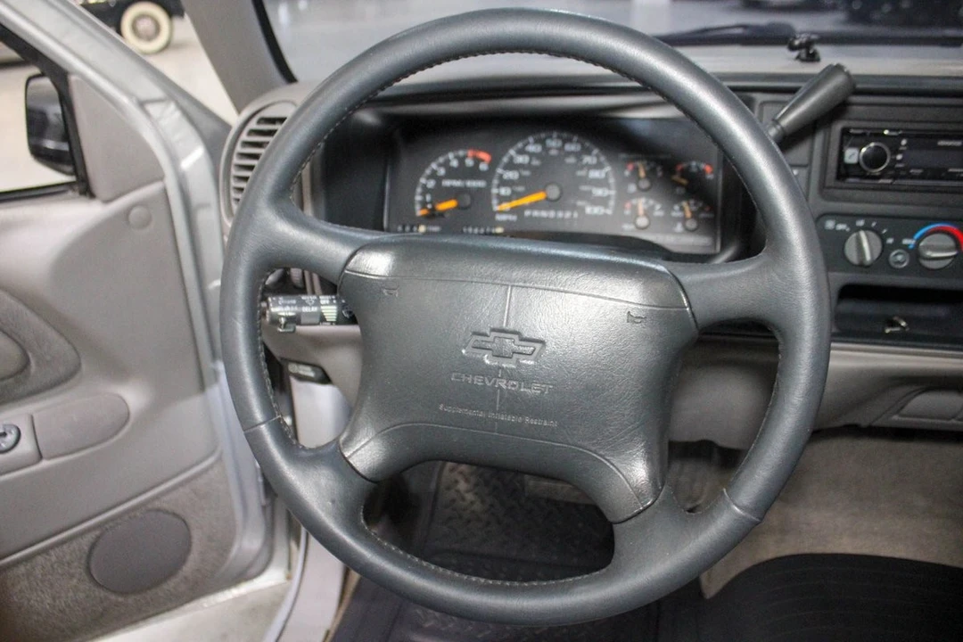 1996 Chevrolet C/K 4th Gen - Image 10 of 21