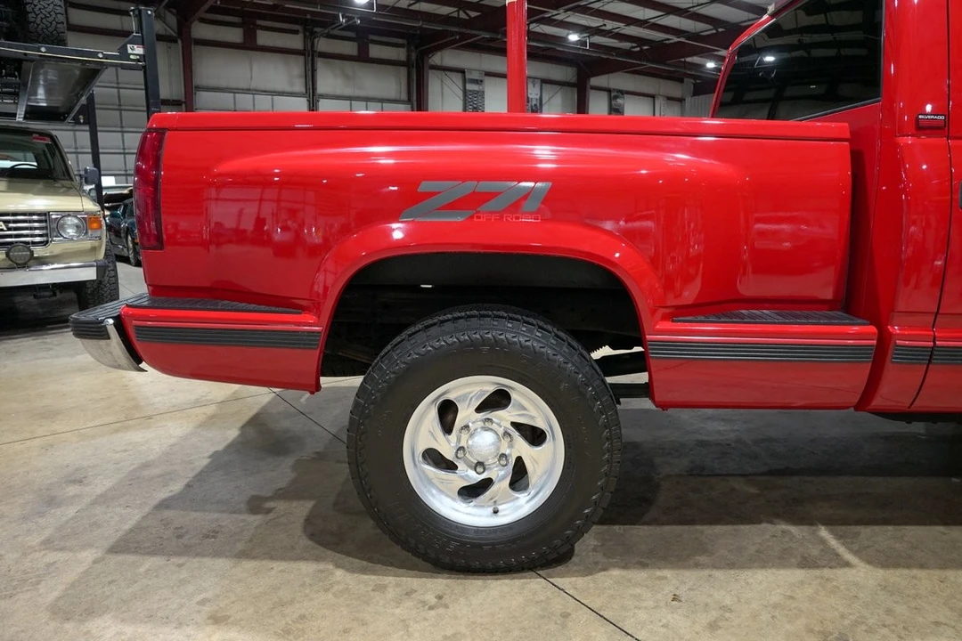1996 Chevrolet C/K 4th Gen - Image 9 of 31