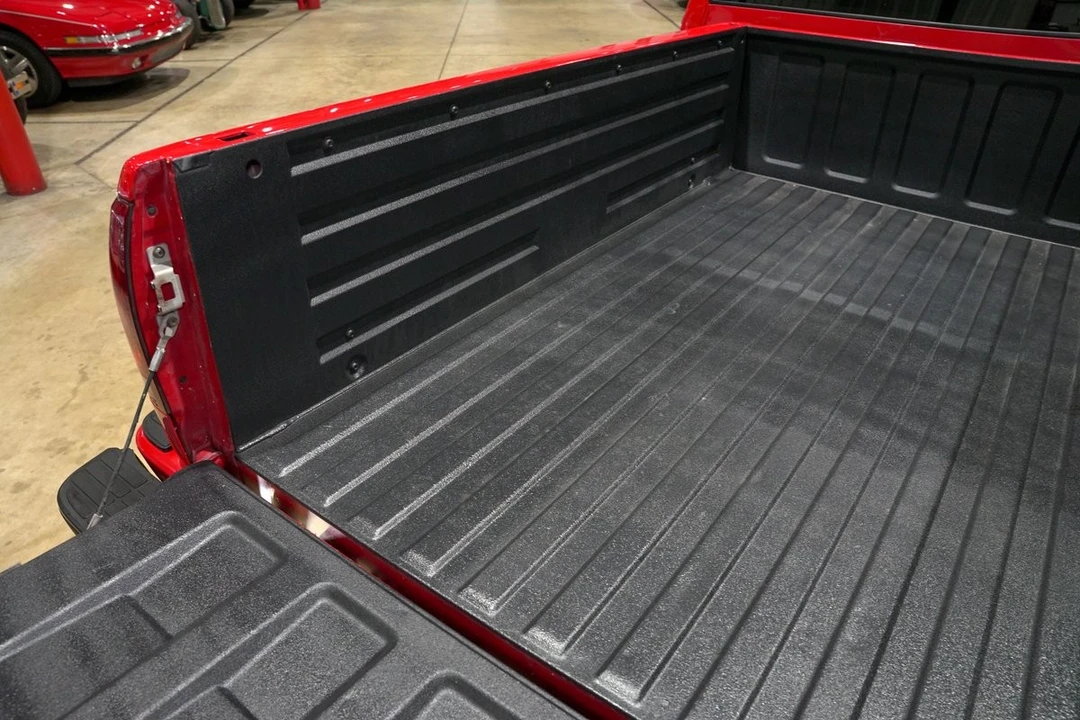1996 Chevrolet Silverado - Image 15 of 31