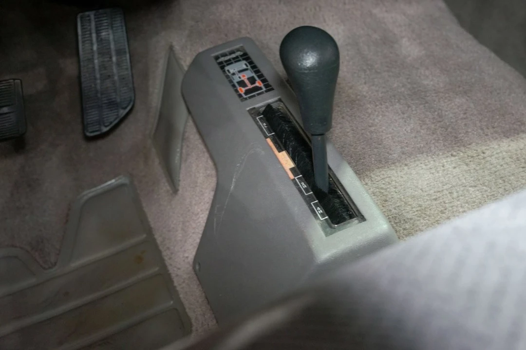 1996 Chevrolet Silverado - Image 22 of 31