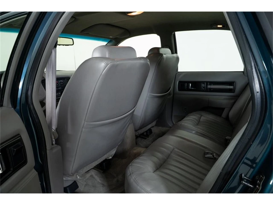 1996 Chevrolet Impala 7th Gen - Image 23 of 31